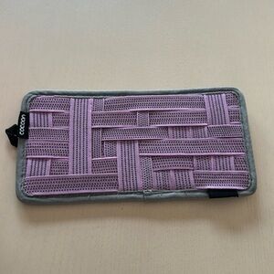 Cocoon organizer